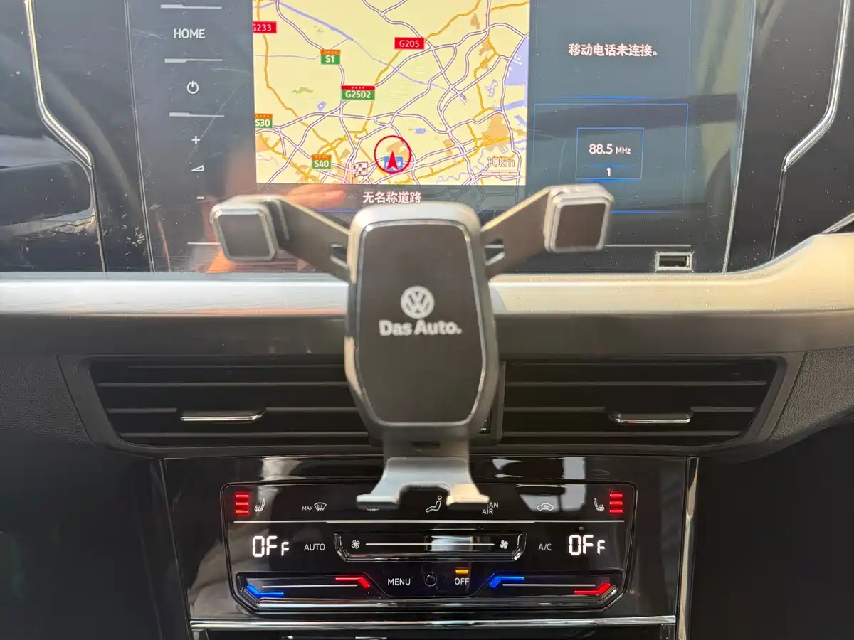 VOLKSWAGEN PASSAT NEW ENERGY