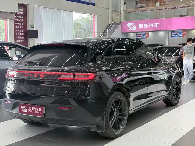 AITO Wenjie AITO M5 2024 Pure Electric Max RWD Advanced Smart Driving Edition — фото 3
