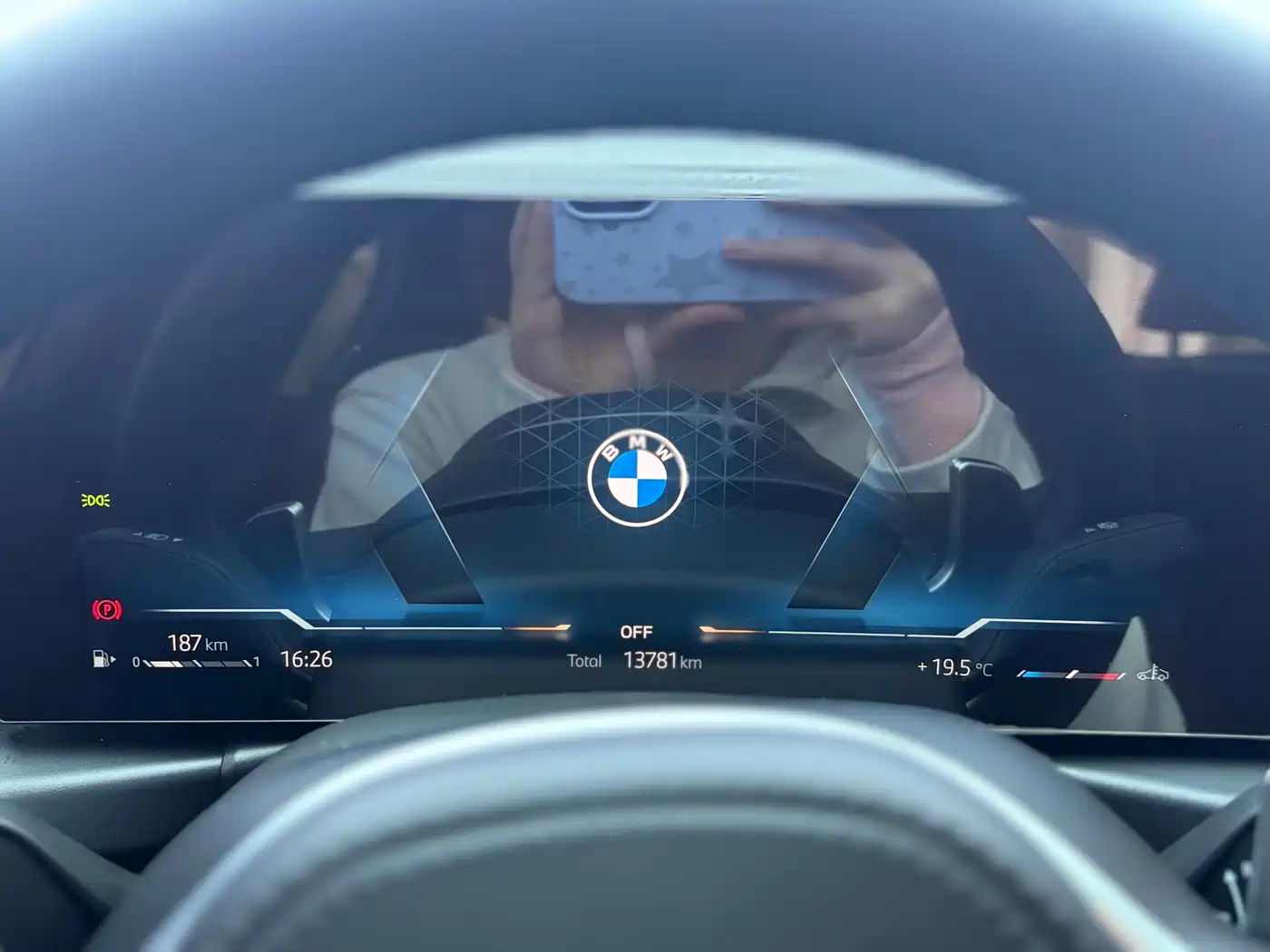 BMW 3 Series 2024 330i M Sport Shadowline Package фото 10
