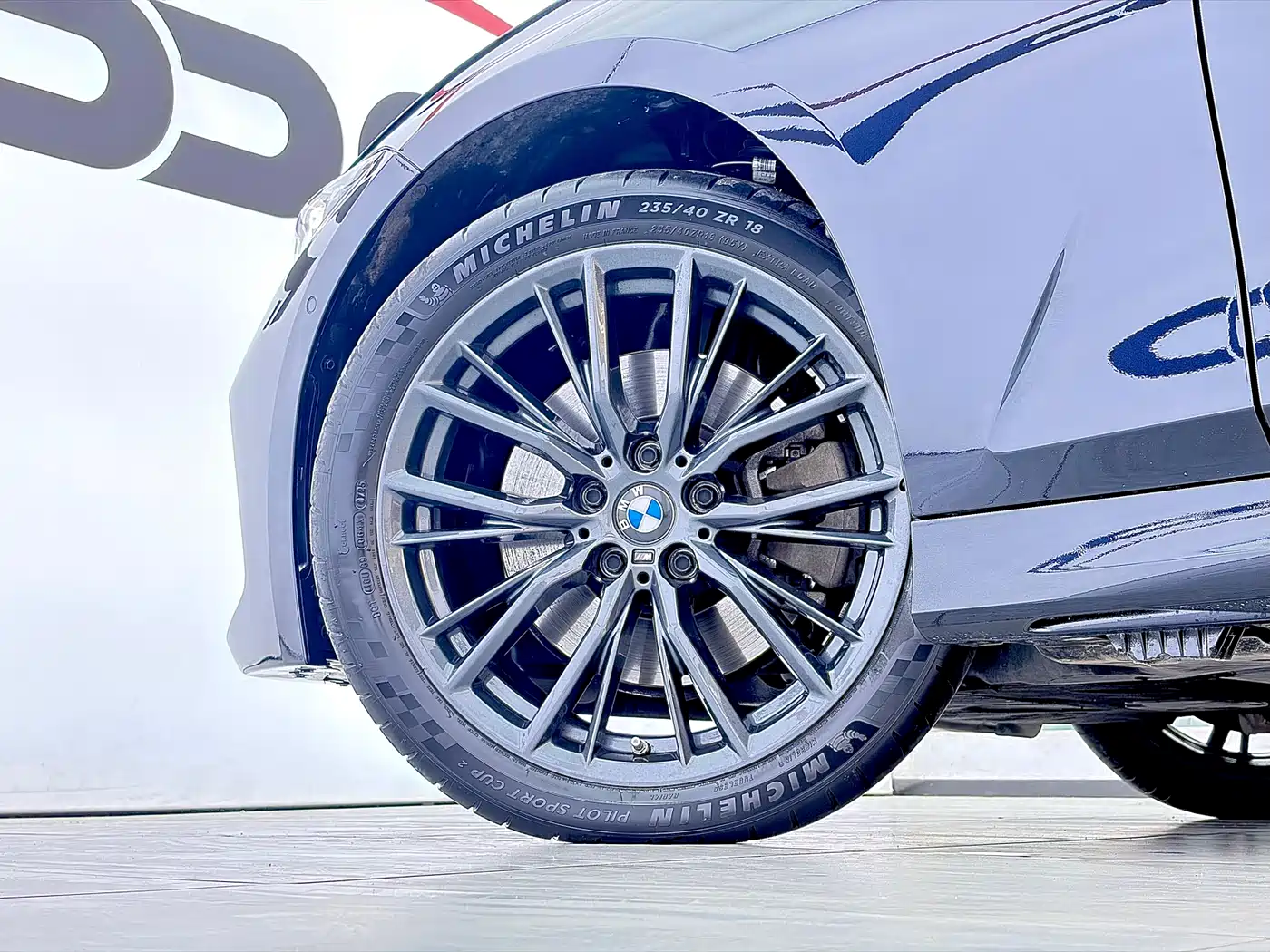 BMW 3 Series 2024 330i M Sport Shadowline Package фото 15