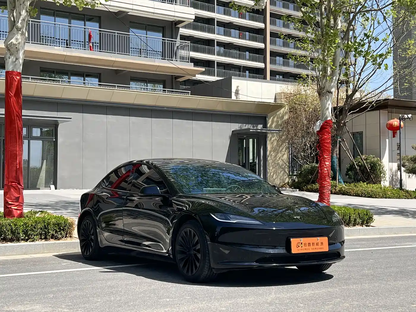 TESLA MODEL 3
