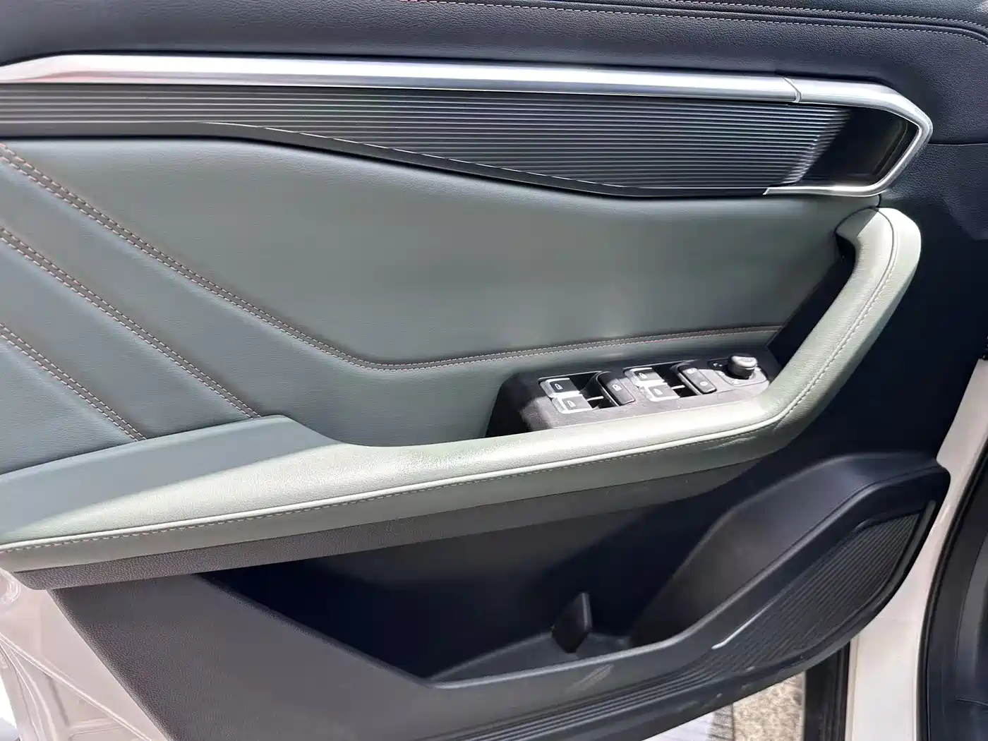 GEELY AUTOMOBILE HAOYUE L