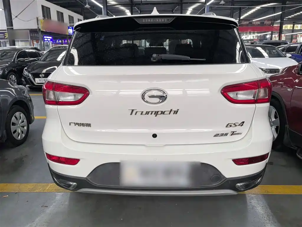 GAC Trumpchi Trumpchi GS4 2016 235T G-DCT Luxury Edition фото 6