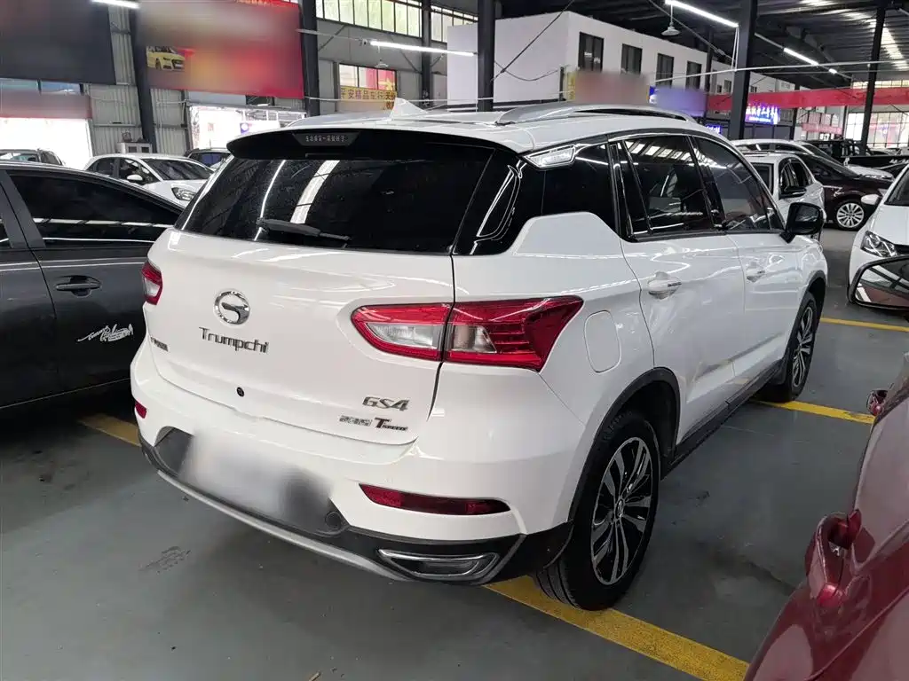 GAC Trumpchi Trumpchi GS4 2016 235T G-DCT Luxury Edition фото 7
