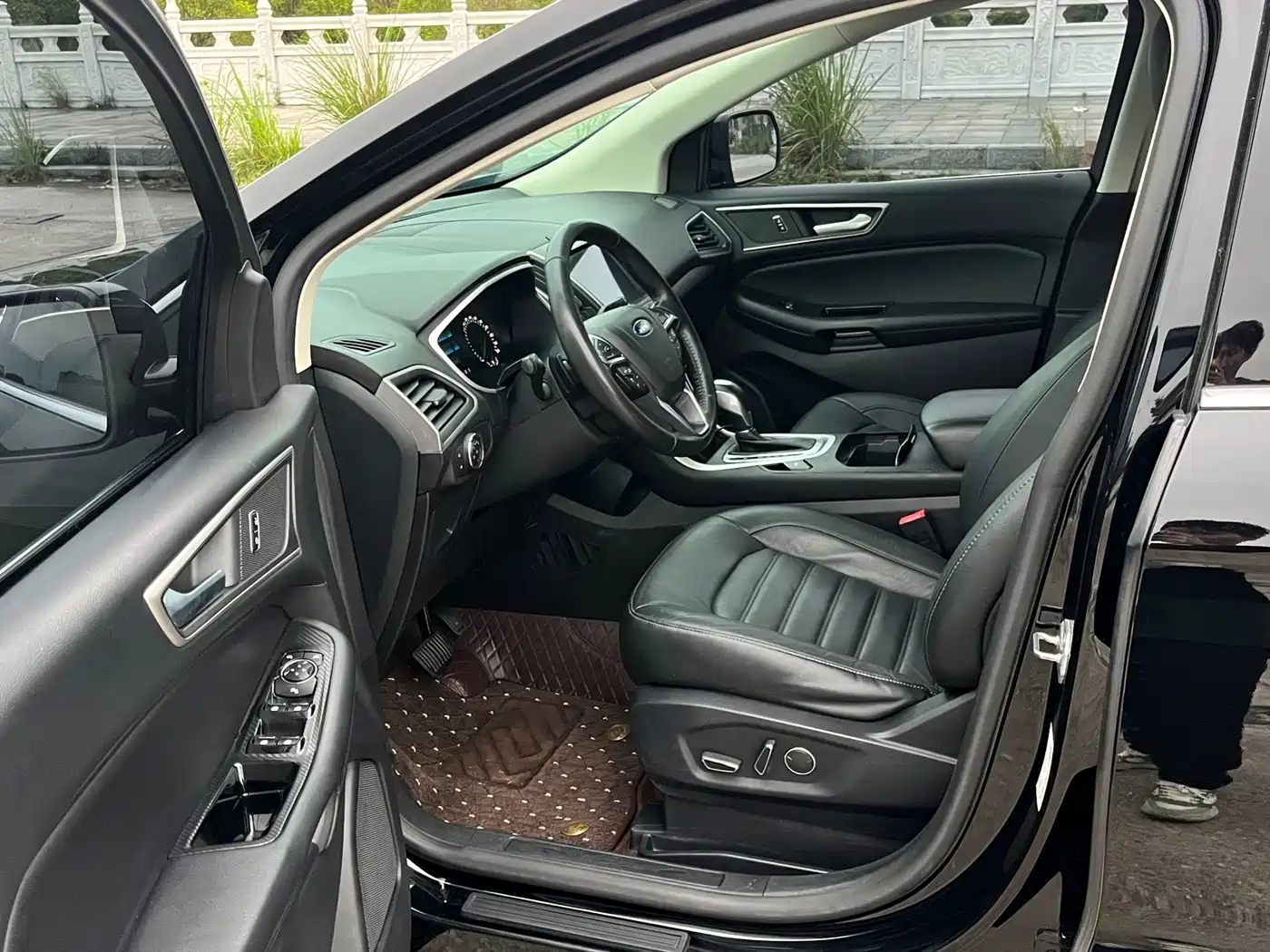 Фото 7 - Ford Edge
