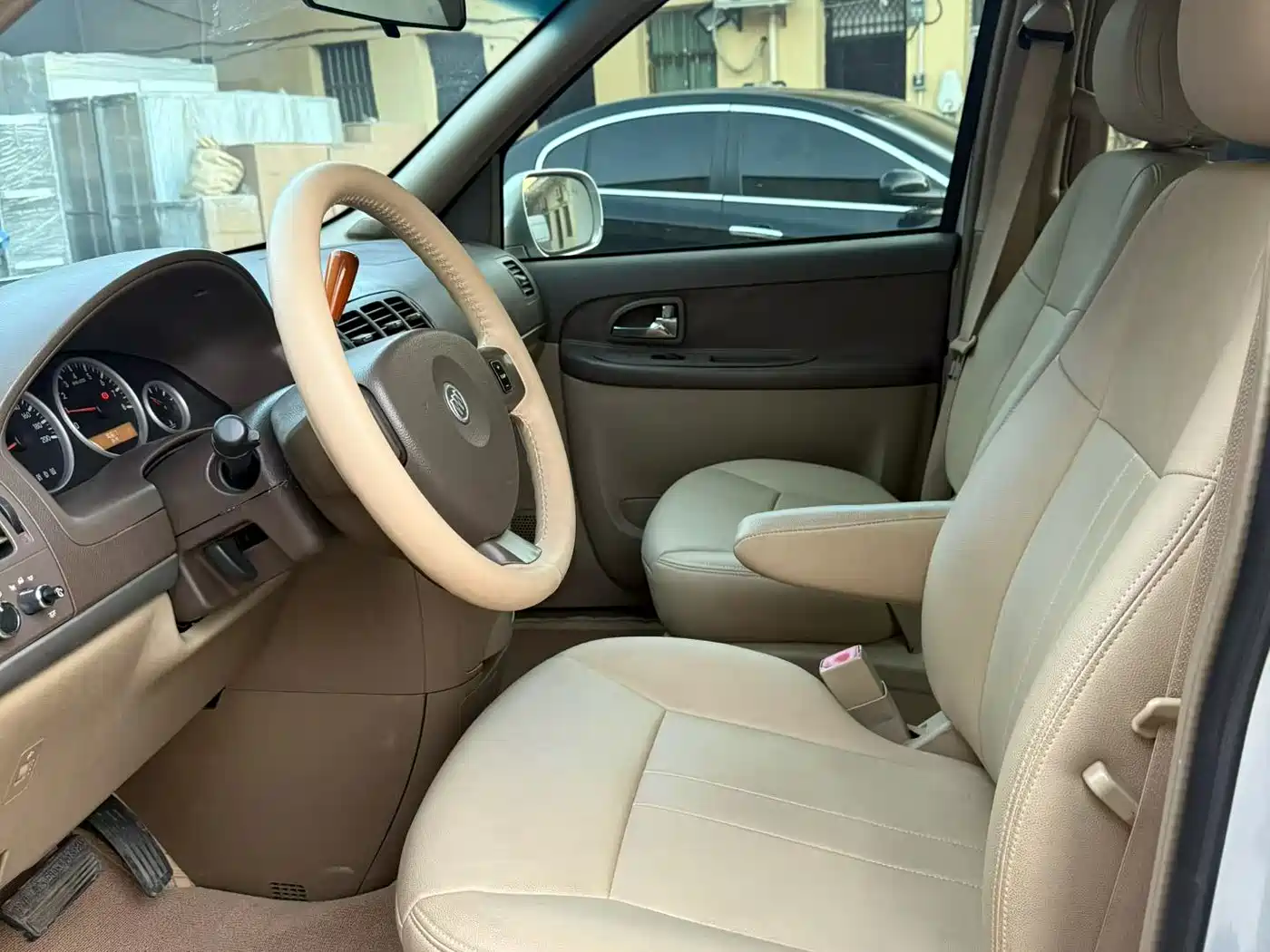 Buick GL8 2013 2.4L Classic фото 4