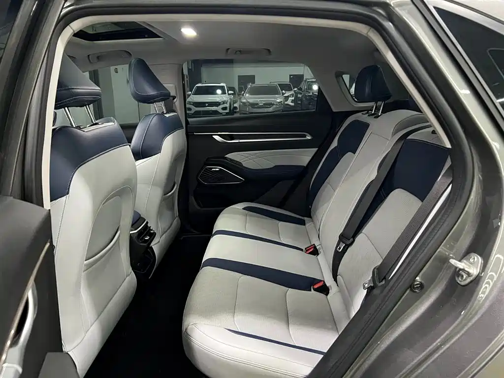 GEELY AUTOMOBILE EMGRAND