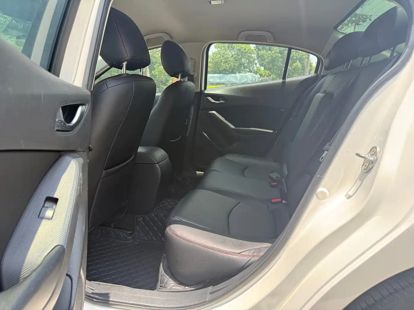 Mazda Mazda 3 2014 2014 Sedan 1.5L Manual Comfort