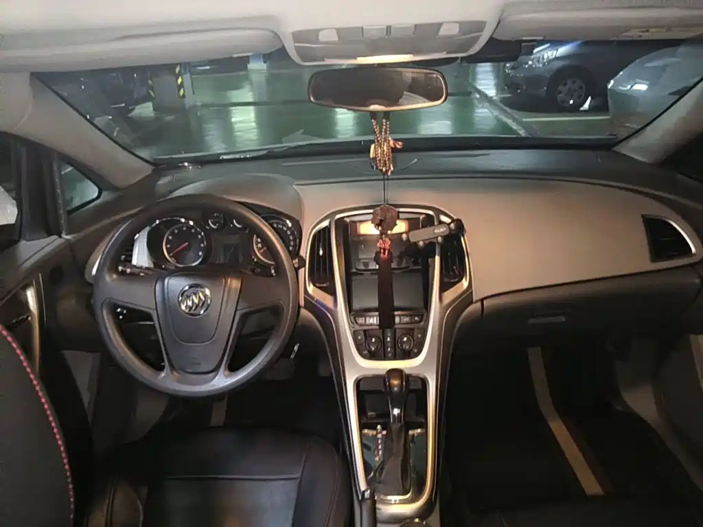 Photo 12 - Buick Excelle