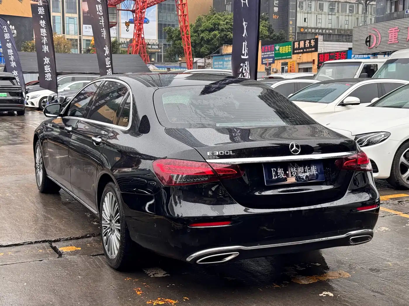 MERCEDES-BENZ E CLASS