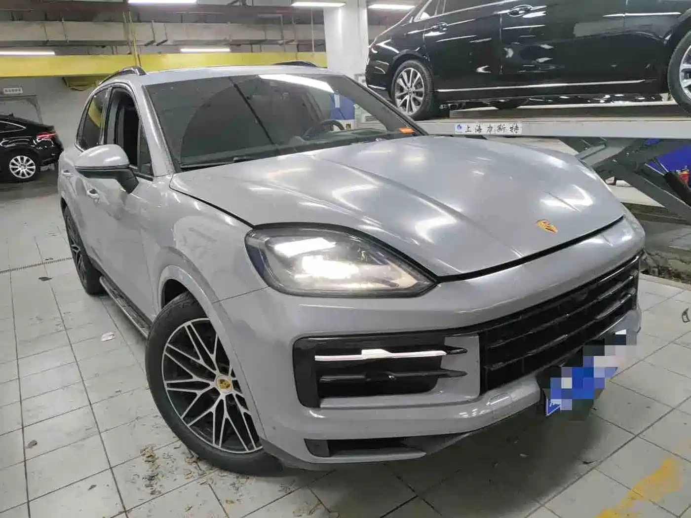 PORSCHE CAYENNE