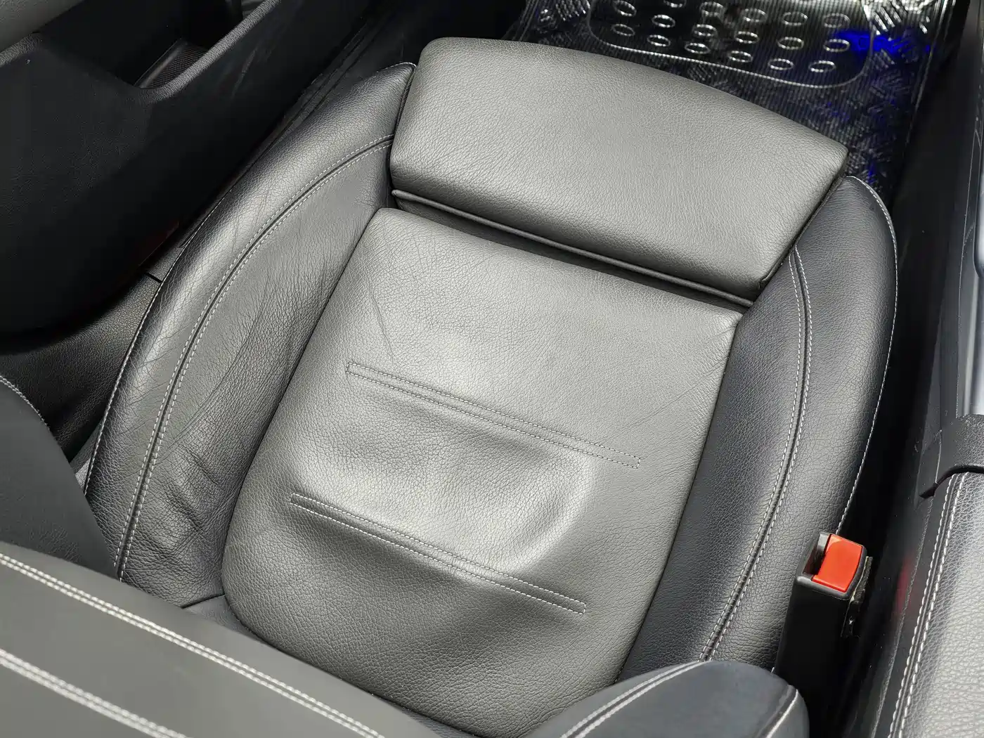 Mercedes-Benz A-Class AMG 2020 AMG A 35 L 4MATIC фото 15
