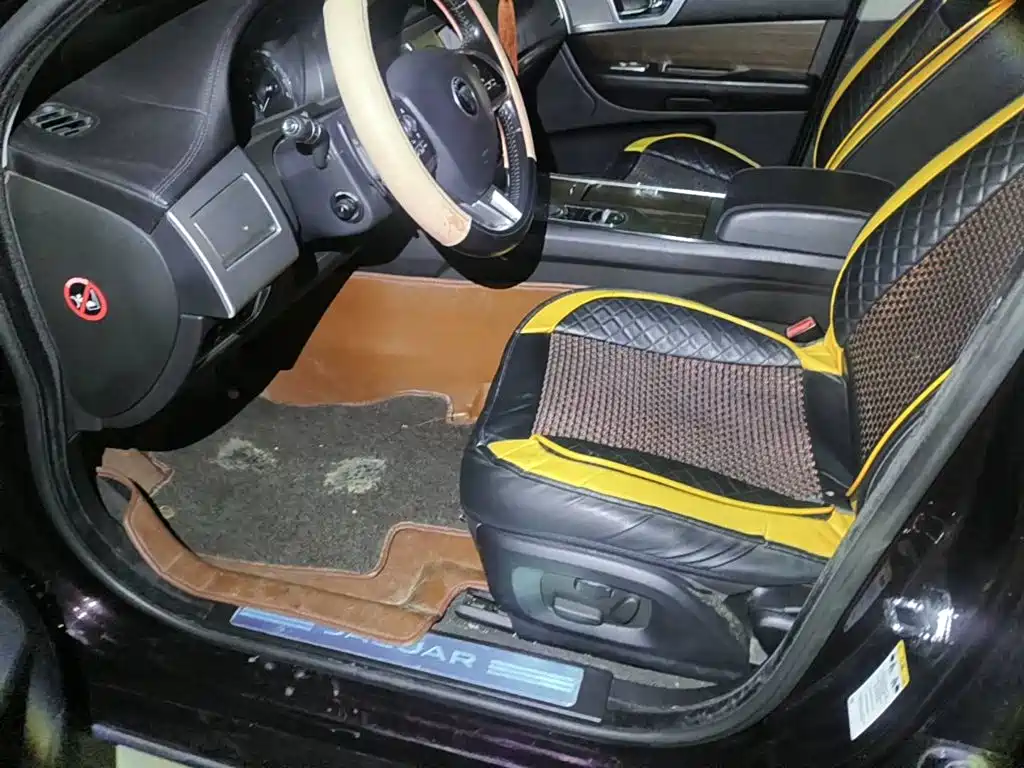 Фото 8 - Jaguar XF