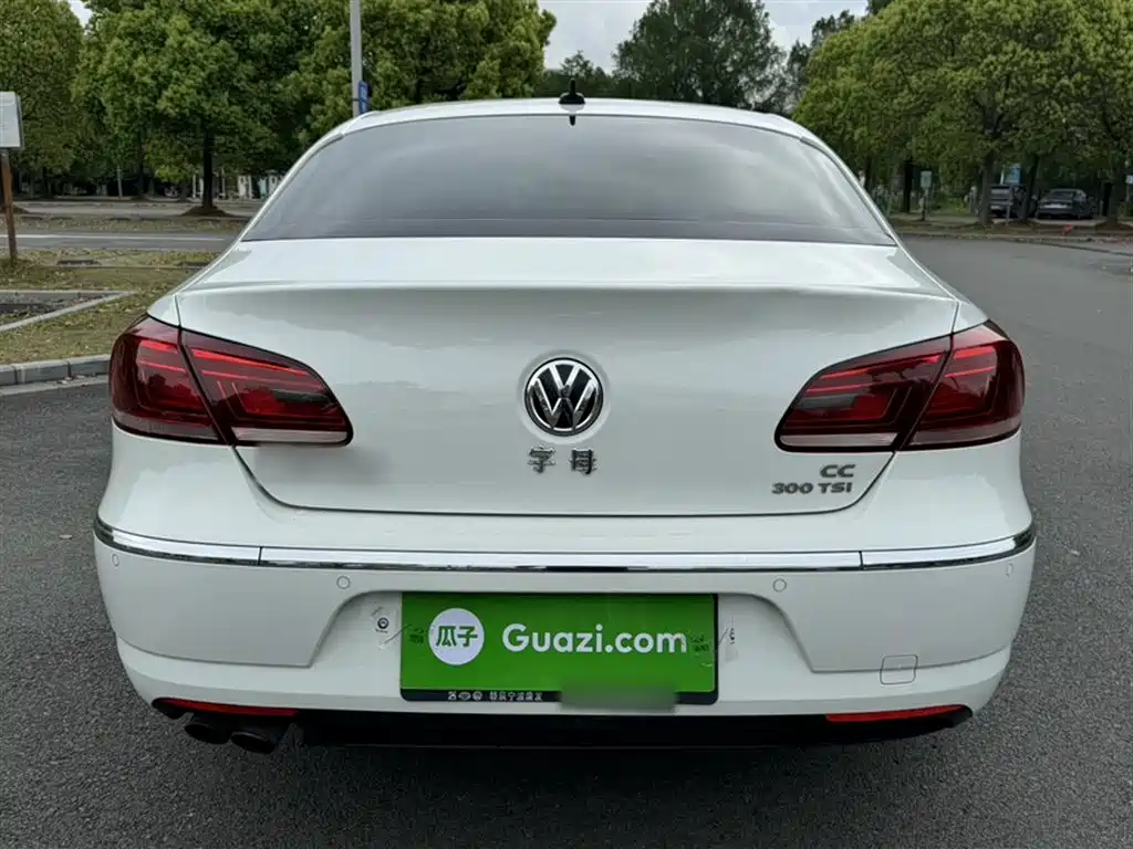 Volkswagen FAW-Volkswagen CC 2016 Model 1.8TSI Luxury фото 15