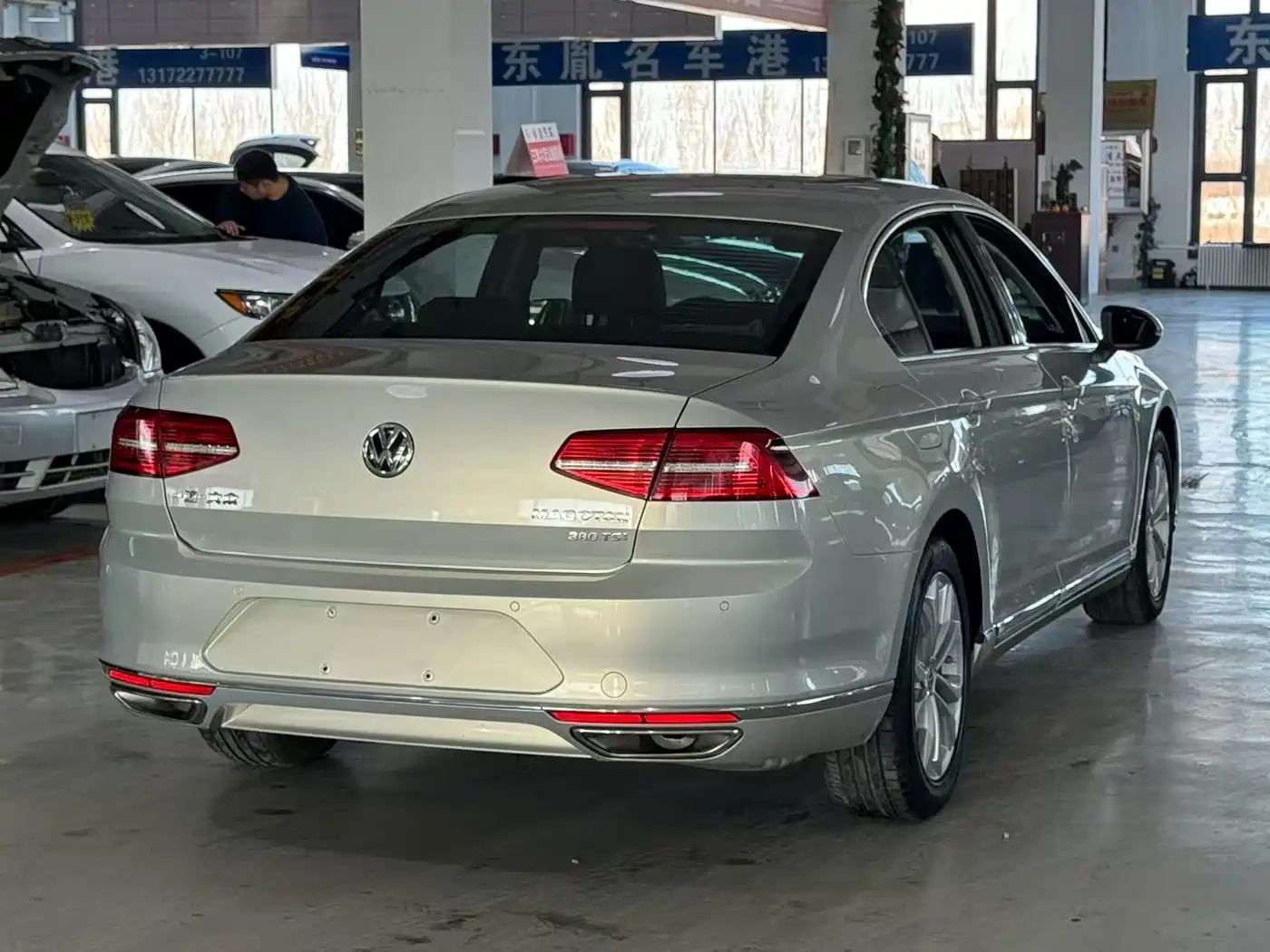 Volkswagen Magotan 2017 380TSI DSG Luxury фото 6