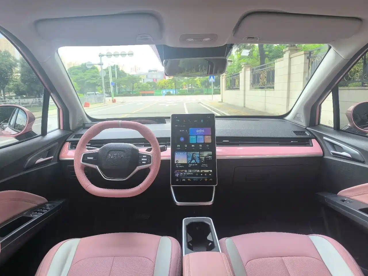 Nezha Auto Nezha V 2022 2022 Trend 400 Lite Pink Custom Edition