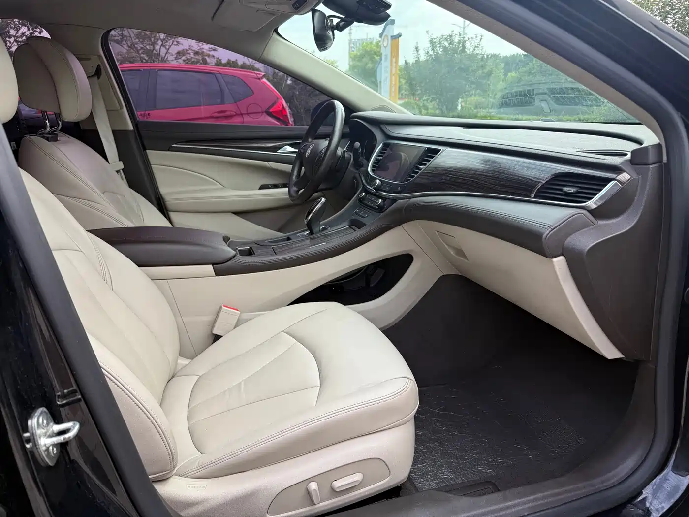 Фото 12 - Buick LaCrosse