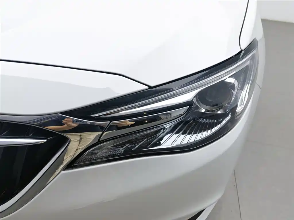 Buick Excelle 2018 15T DCT Progressive (China V) фото 7