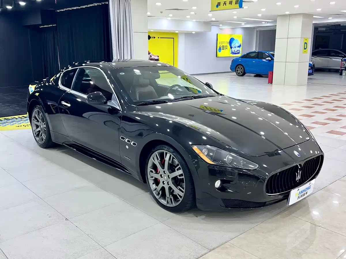 Maserati GranTurismo 2011 2009 4.7L Sport Automatic