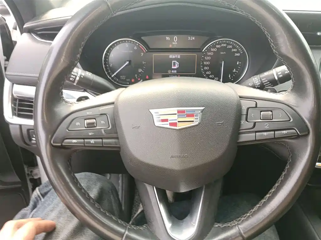 Cadillac XT4 2018 Model 28T 2WD Technology фото 11
