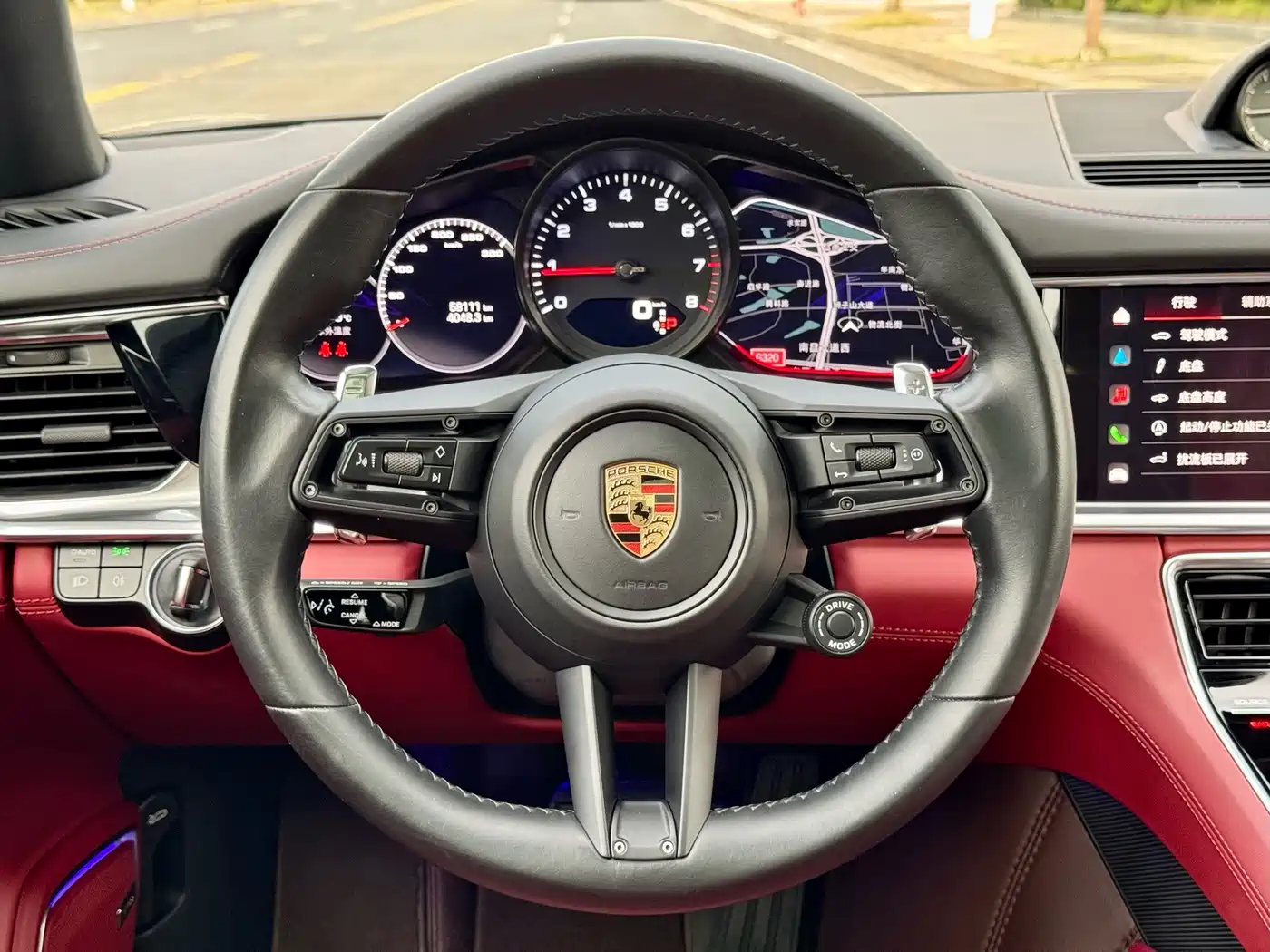 صورة 18 - Porsche Panamera