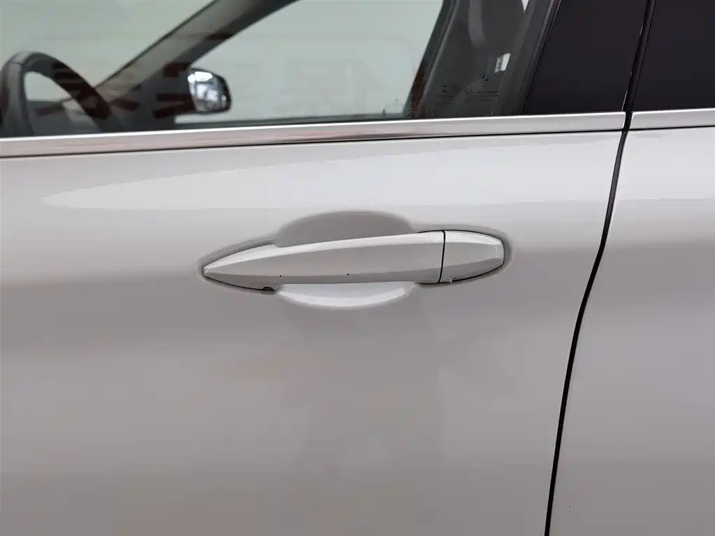 BMW X1 2018 xDrive20Li Premium Model фото 18