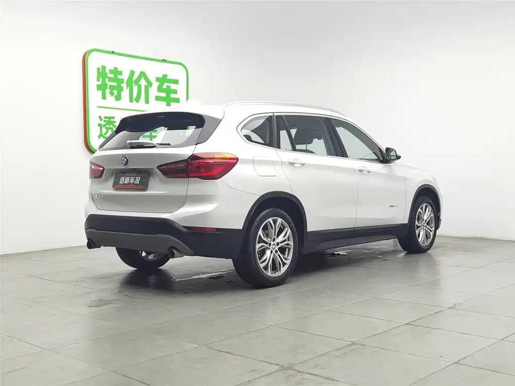 BMW X1 2018 sDrive20Li Leading Model фото 2