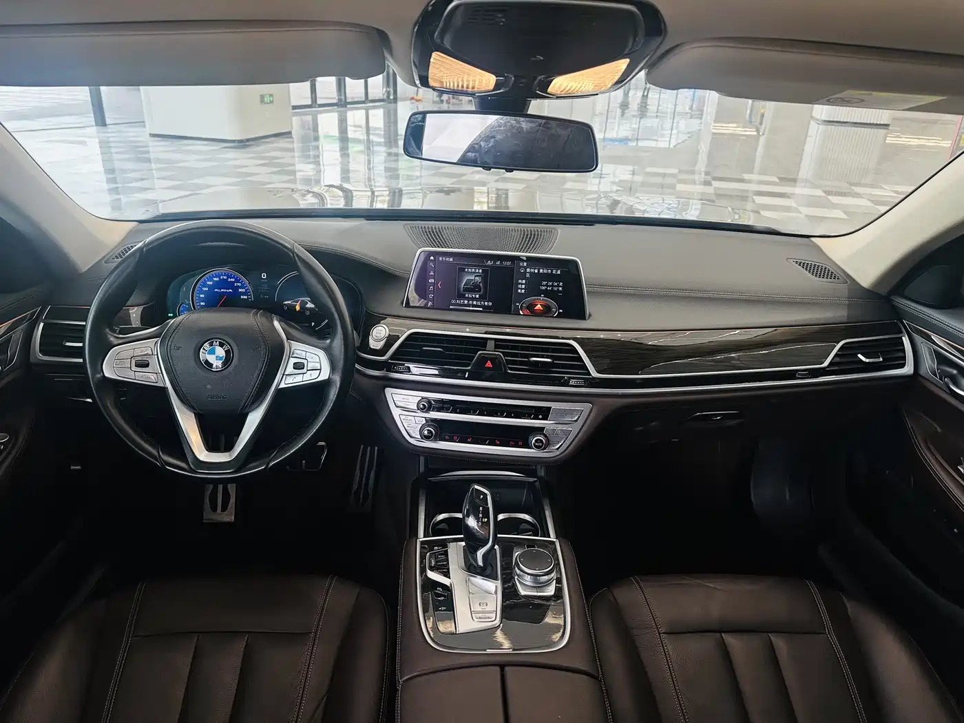 BMW 7 Series 2018 730Li Leading Type Excellence Package фото 13