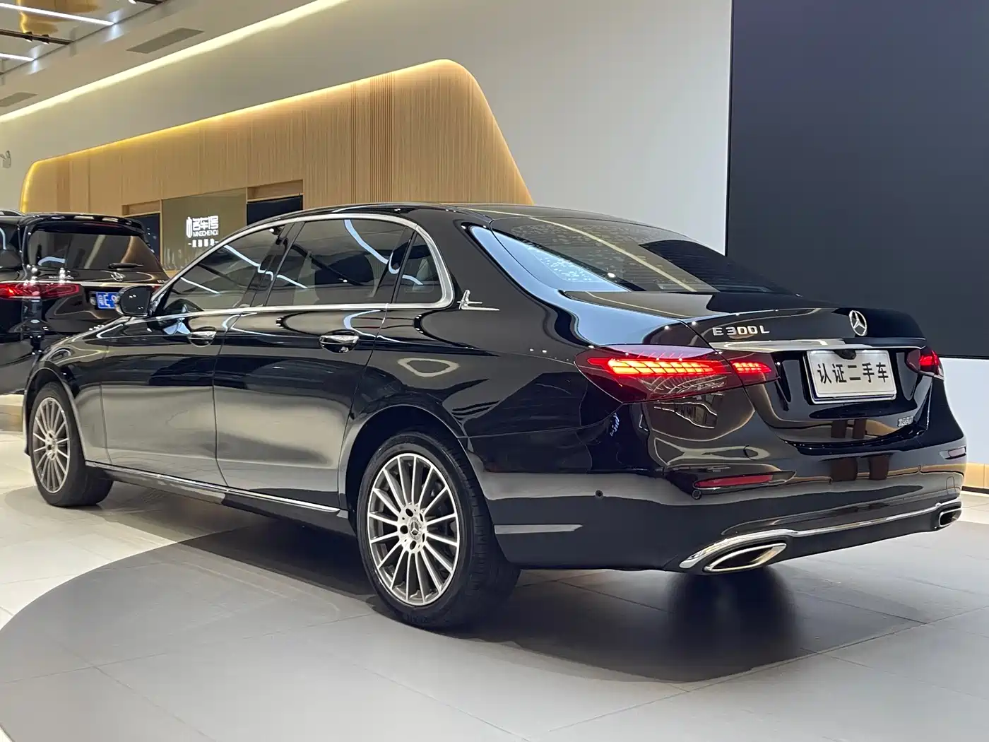  E CLASS