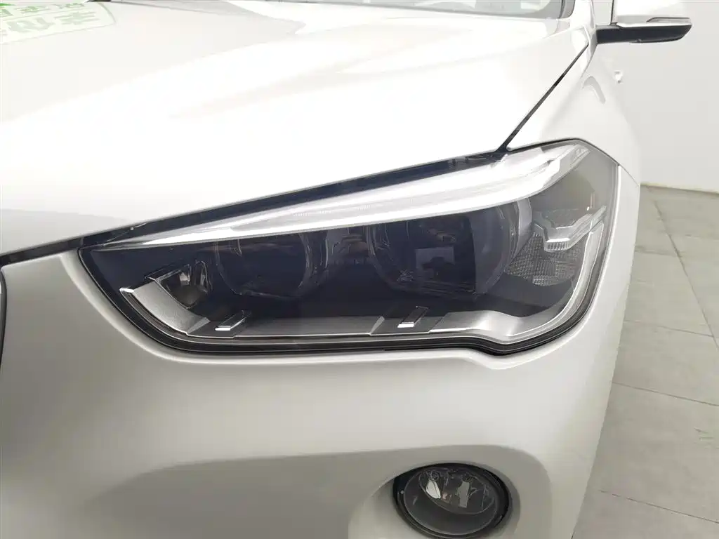 BMW X1 2018 sDrive20Li Leading Model фото 7