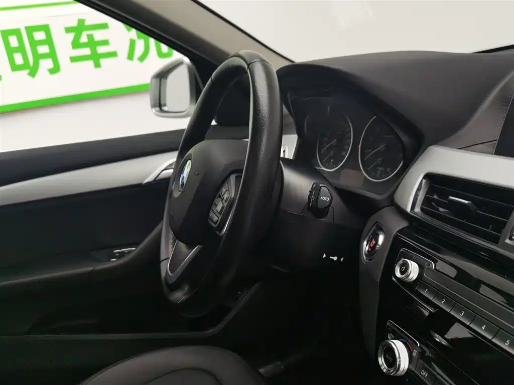 BMW X1 2018 sDrive20Li Leading Model фото 22
