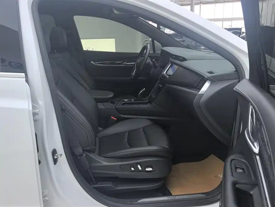 Cadillac XT5 2021 2.0T 4WD Luxury Edition фото 8