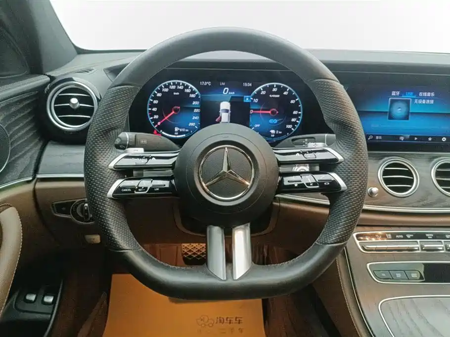 Mercedes-Benz E-Class New Energy 2022 Facelift E 350 e L Plug-in Hybrid Sport Sedan фото 15