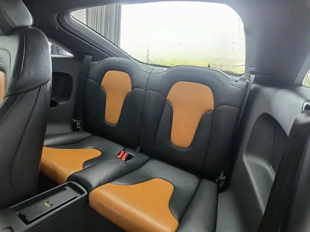 Audi TTS 2013 TTS Coupe 2.0TFSI quattro фото 15