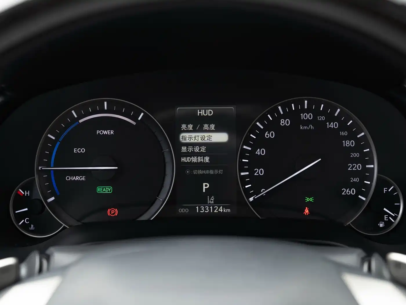 صورة 26 - Lexus RX