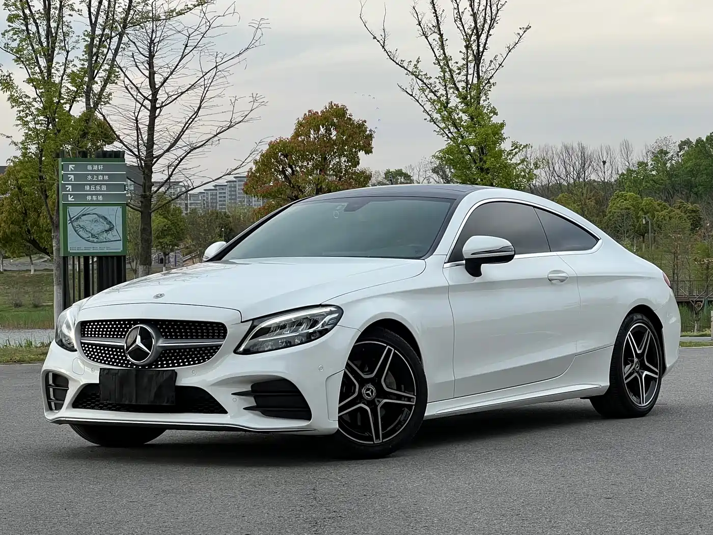 MERCEDES-BENZ C CLASS