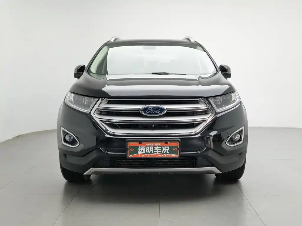 Photo 3 - Ford Edge