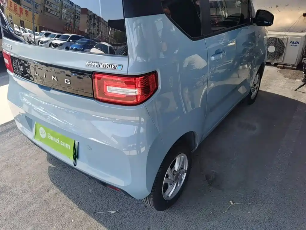 Фото 8 - Wuling Motors Hongguang MINIEV