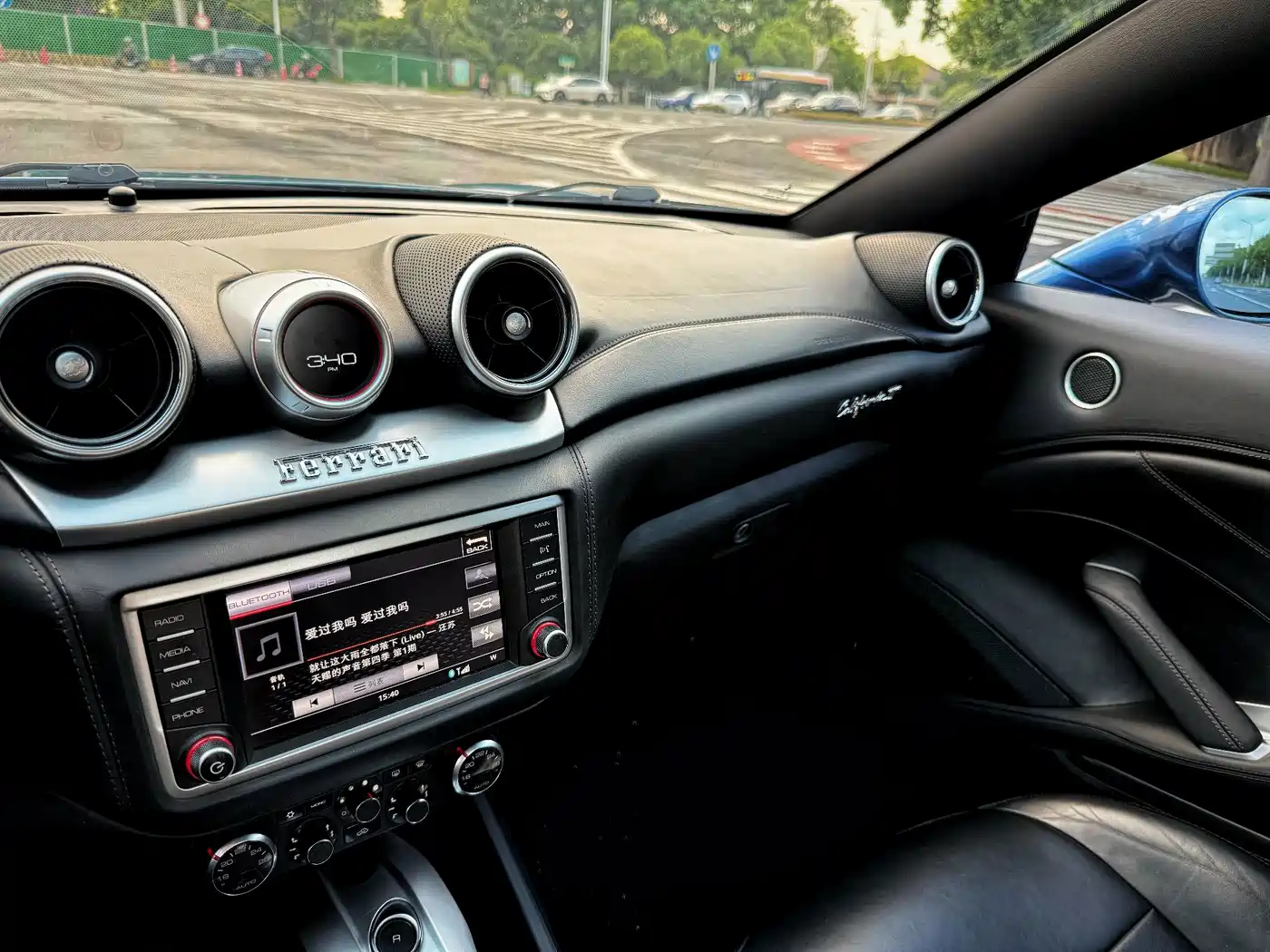 Ferrari California T 2016 2015 3.9T Standard