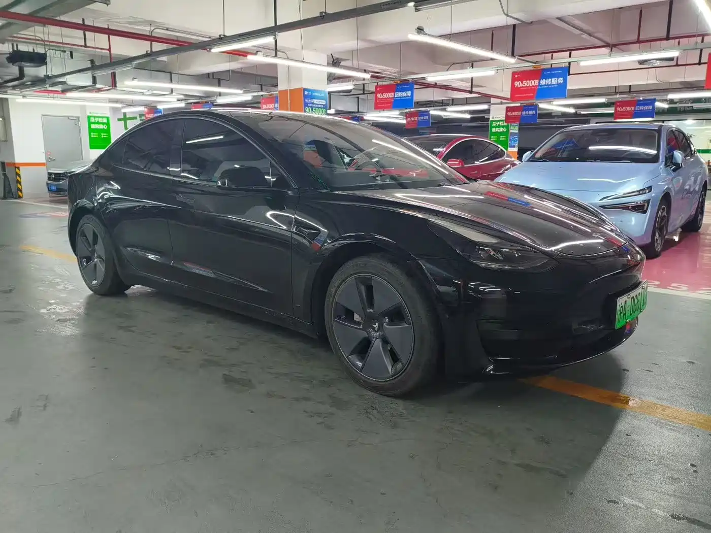 TESLA MODEL 3