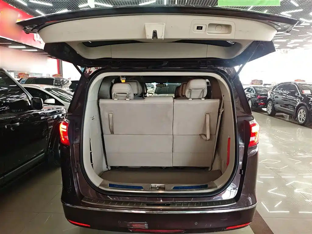 Buick GL8 2017 ES 28T Comfort Type China V фото 19
