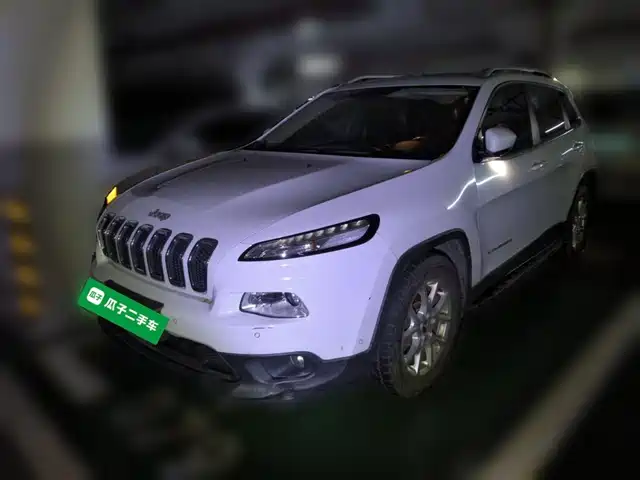  Jeep Cherokee 2016 2.4L Leading Edition