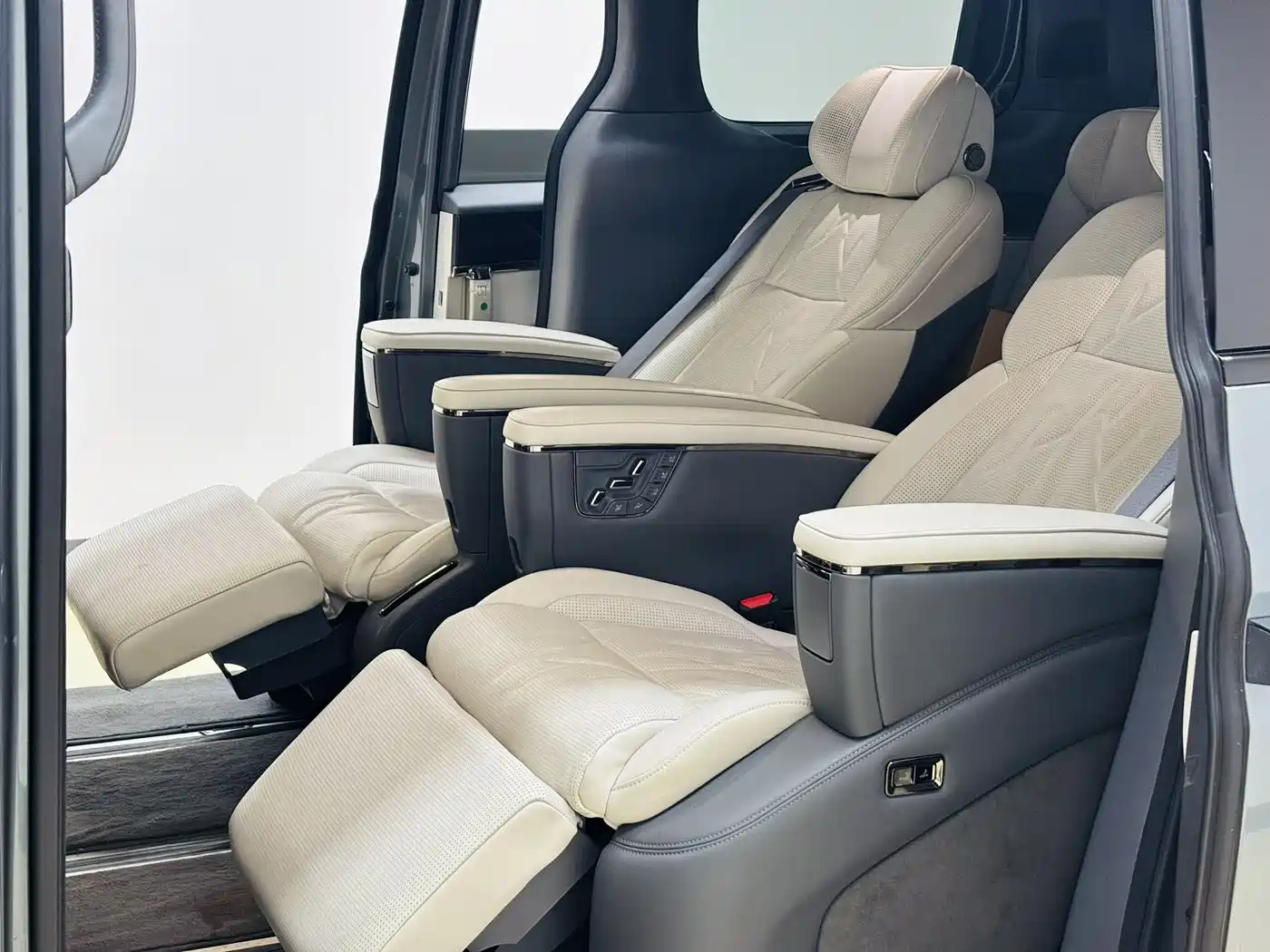 ZEEKR EXTREME KRYPTON 009