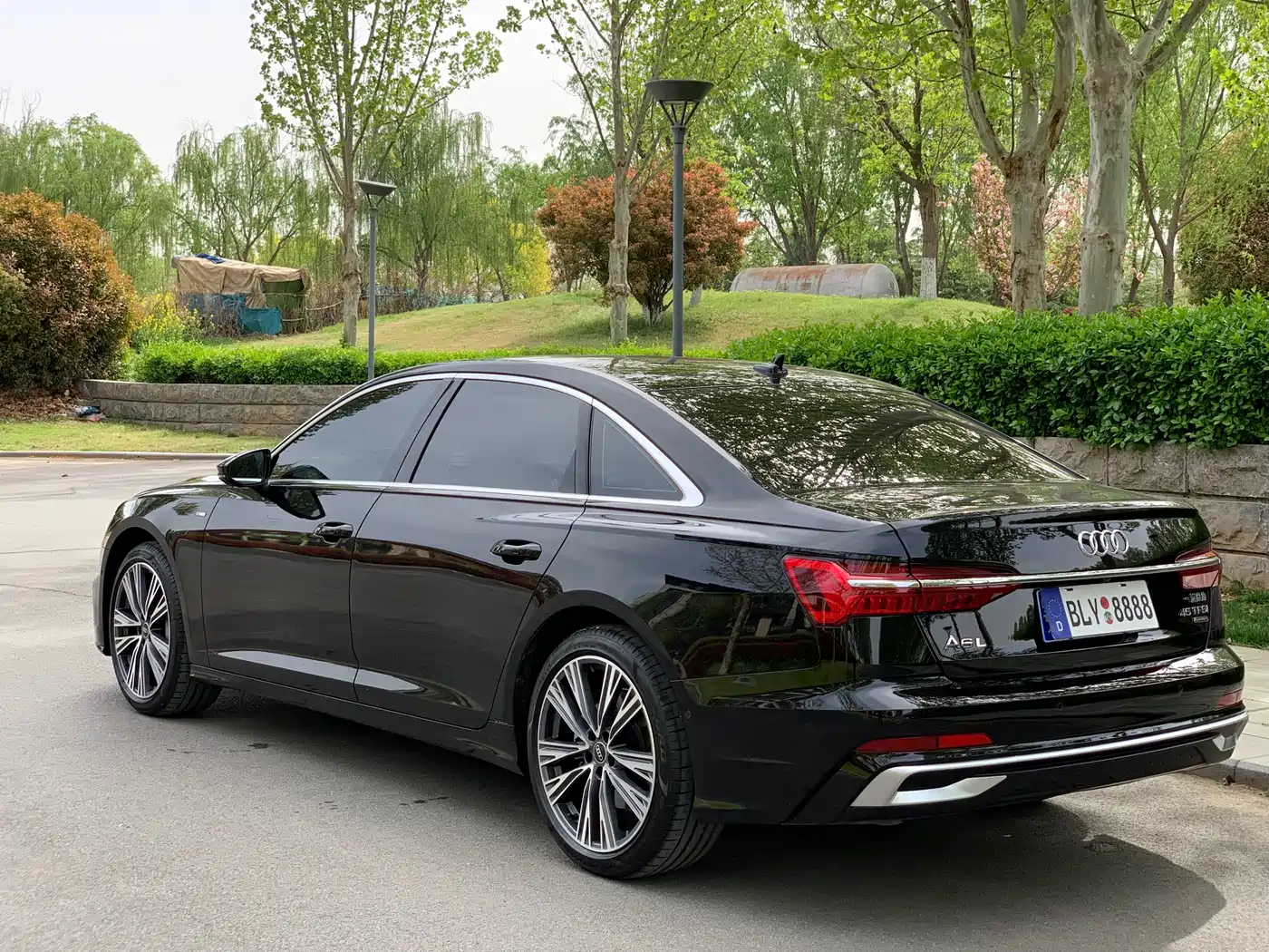 Audi A6L 2025 45 TFSI quattro Premium Sport фото 12