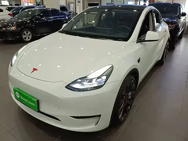 Tesla Model Y 2023 High Performance All-Wheel Drive Edition