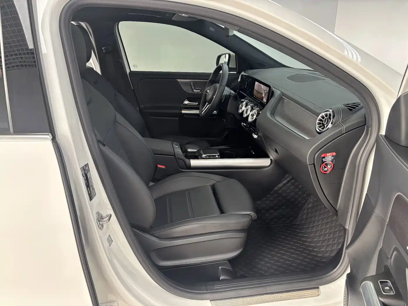 Mercedes-Benz GLA 2023 2023 GLA 220
