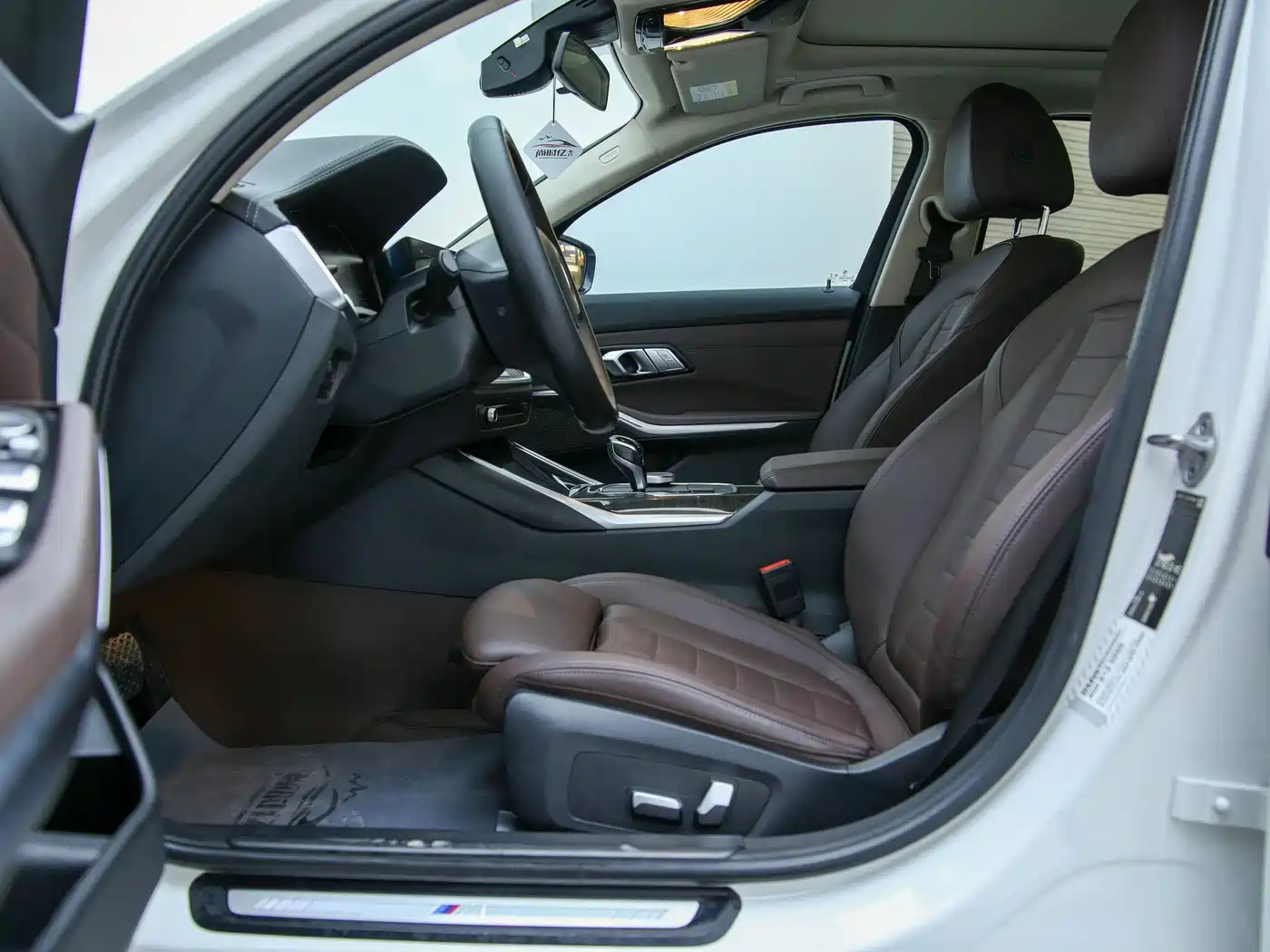 BMW 3 Series 2020 325Li M Sport Package фото 16