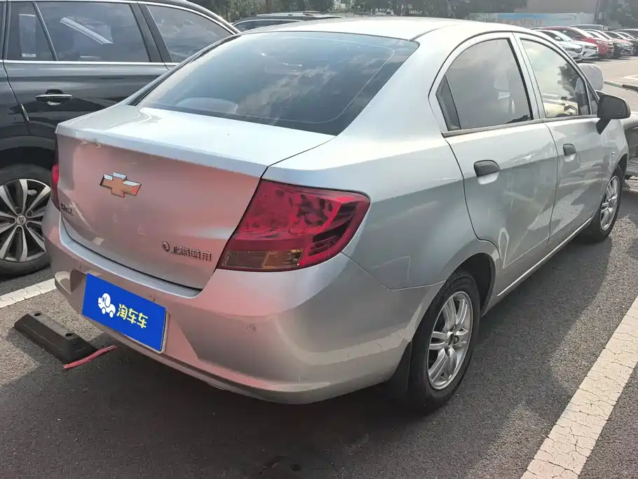 Chevrolet Sail 2012 2010 Sedan 1.4L Manual Ideal Version