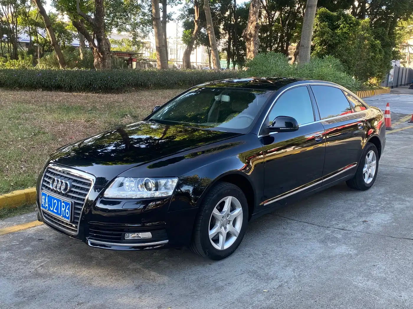 Audi A6L 2010 2.0 TFSI Automatic Standard