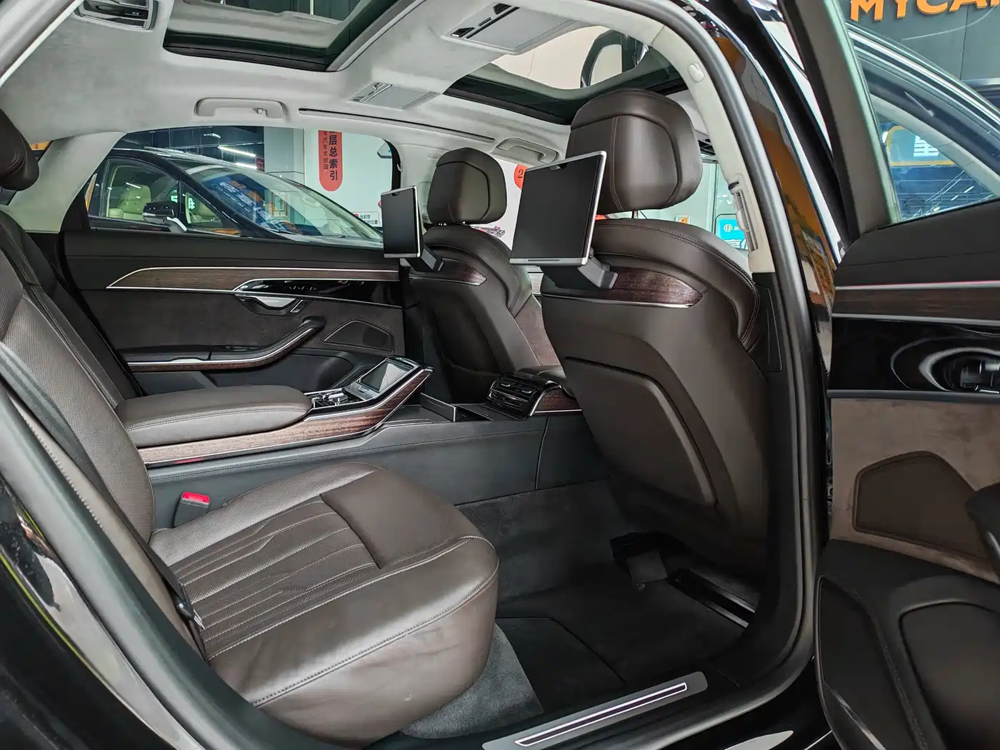 Audi A8 2019 Plus A8L 55 TFSI quattro Luxury фото 11
